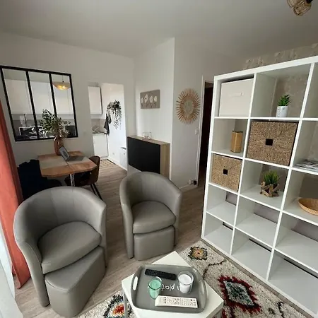 Apartment T1 - Parking - 4min De L'intramuros - Linge Inclus